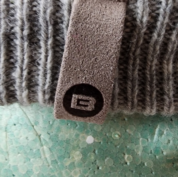 Bula Grey Rib Knit Beanie - Picture 6 of 10